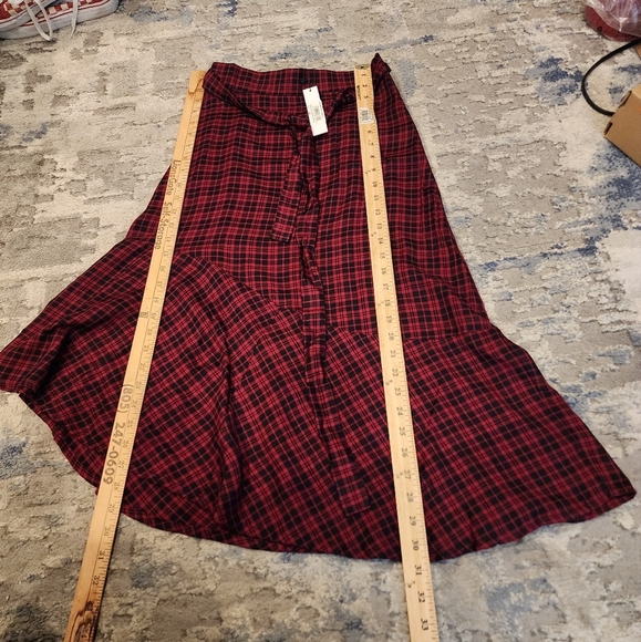 NWT Sanctuary Red Black Plaid Asymmetrical Midi Skirt Size 0 - Picture 6 of 16